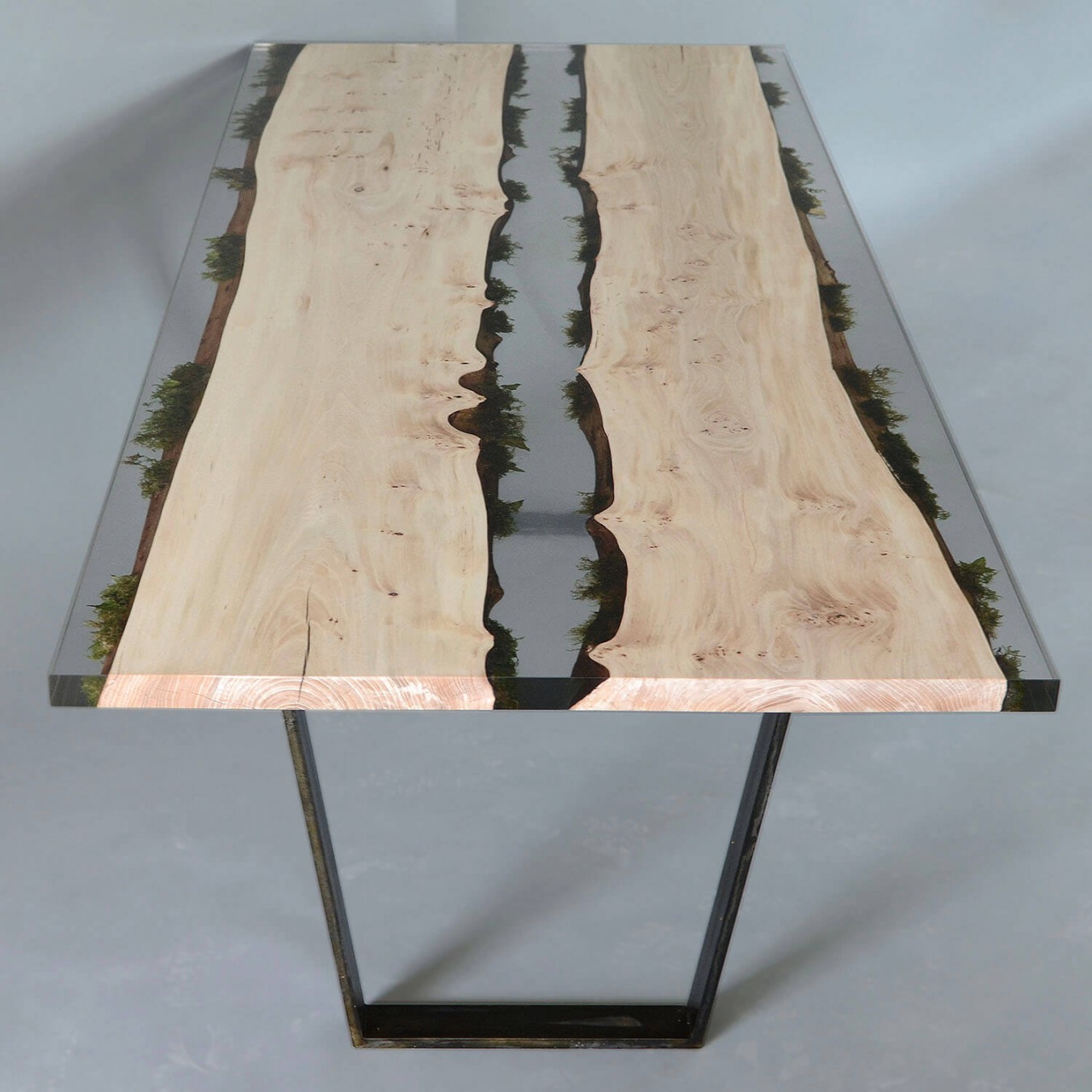 Moss Table
