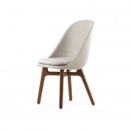 SOLO DINING WIDE CHAIR